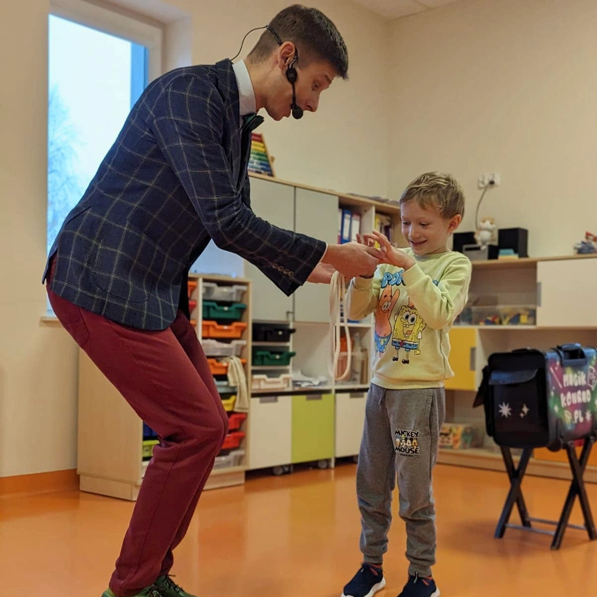 Iluzja dla dzieci - scalanie sznurka